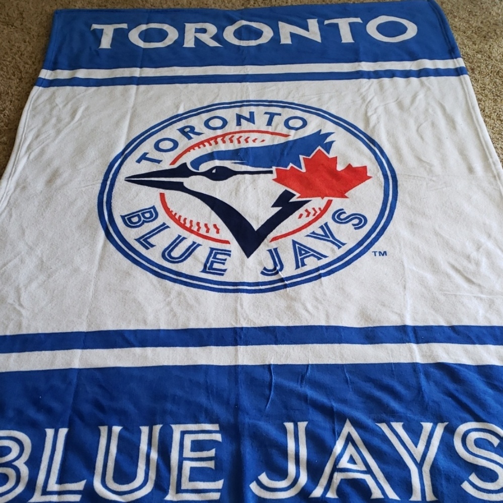 Toronto Blue Jays throw